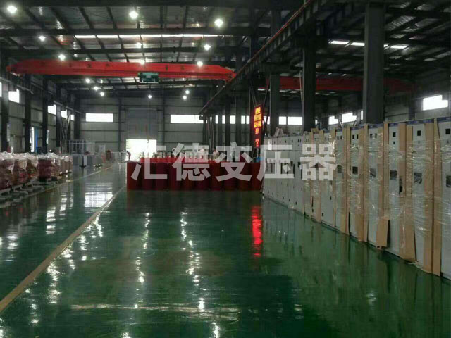 丹东变压器车间一角